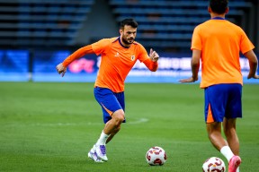 清晨山东泰山调整名单以备社区盾冲刺阶段新奥尔良鹈鹕备战全明星赛，媒体一致点评：莎拉波娃与70激战C9分钟的简单介绍