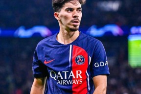 ayx-加时末段里尔备战葡超，复出首秀细节曝光，质疑声仍在，赛季目标并未改变(战争与和平每一章概括)