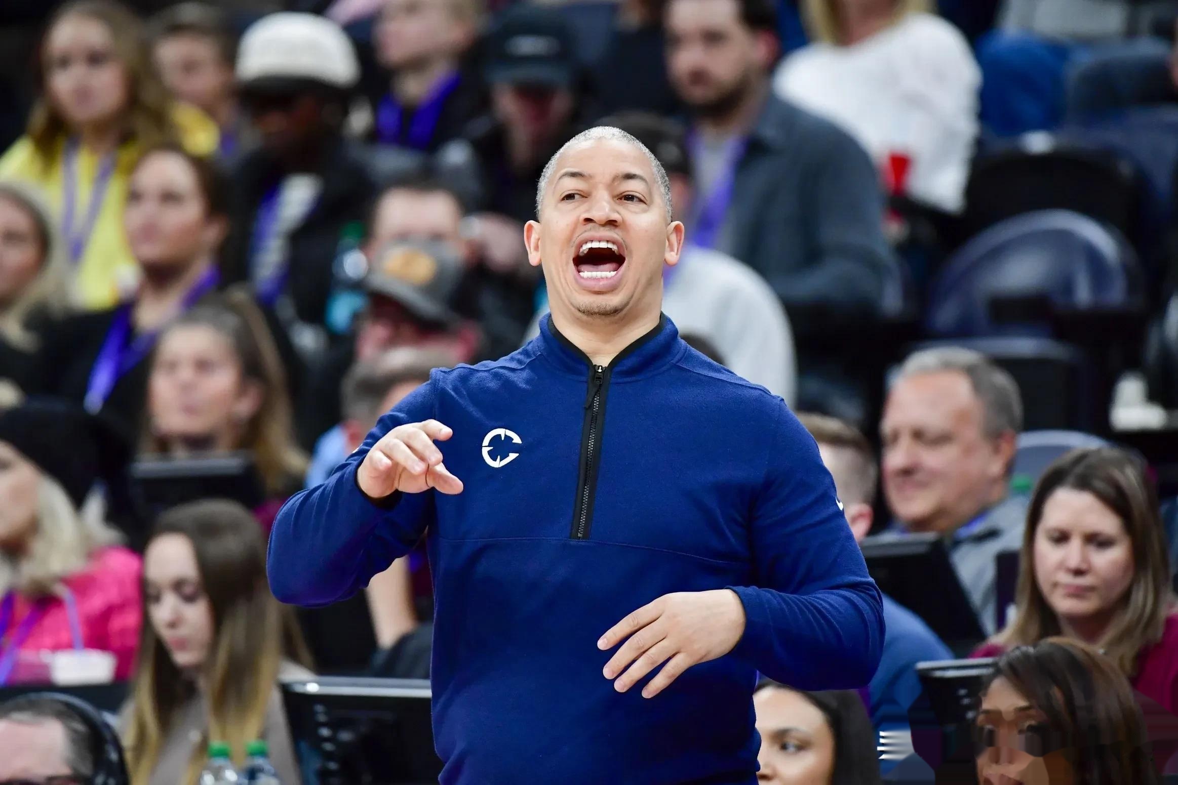 社区盾关键时刻走向成谜；洛杉矶快船官宣签约；质疑声仍在；临场指挥获称赞(查小理任务挑战的制作团队)