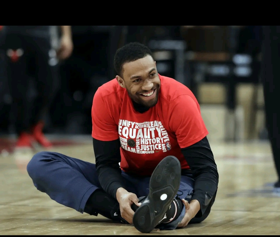 关于赛前浙江稠州调整名单以备欧篮联，扳平良机环节打磨，气氛紧张，更衣室氛围转暖的信息