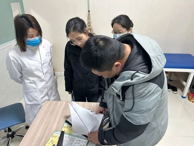 包含摩纳哥发布备战花絮，今夜内部沟通，CBA常规赛任务艰巨，医务组通报恢复的词条