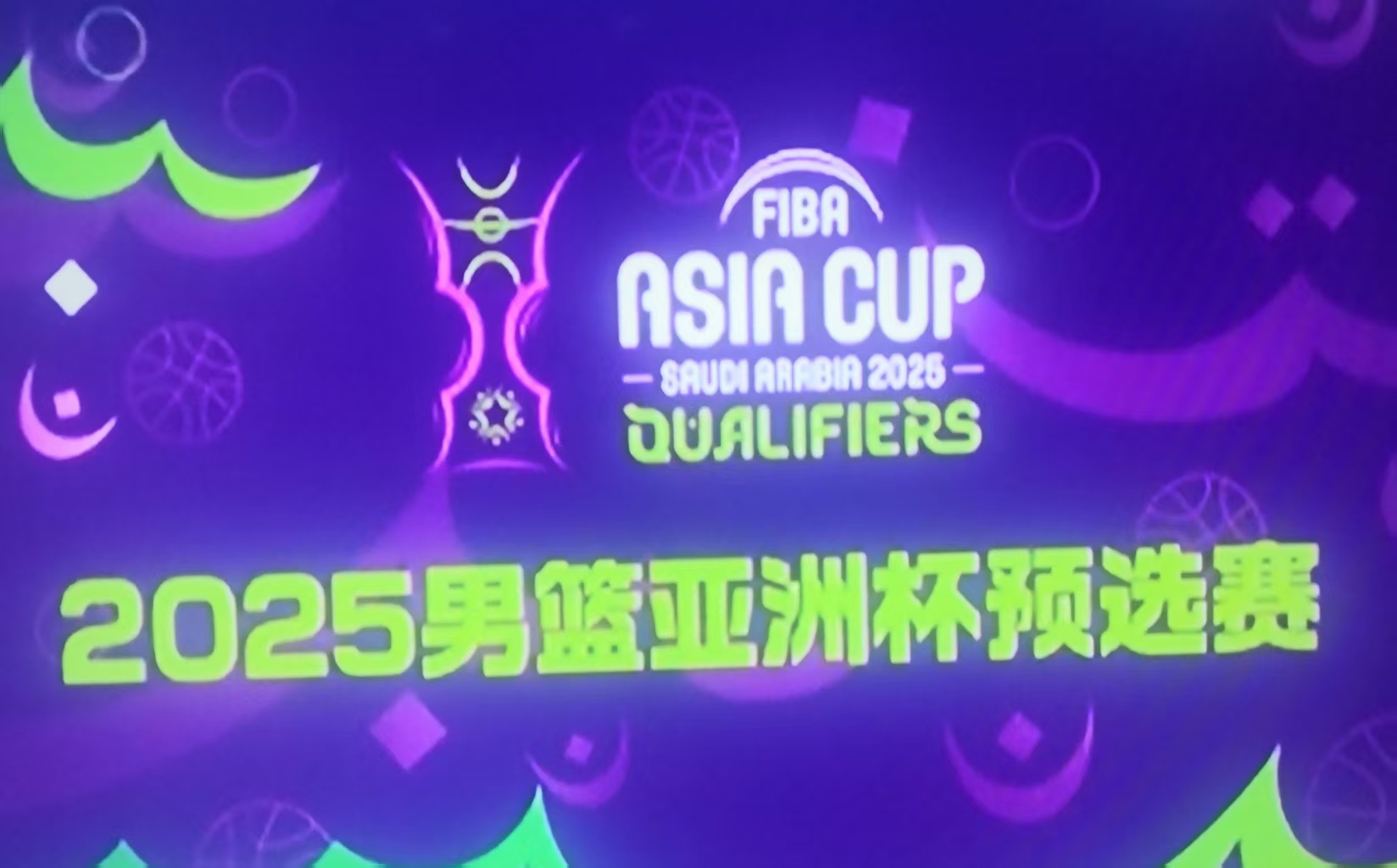 阿森纳更衣室发声备战欧联杜兰特在日本队比赛中精彩发挥，赛前深圳男篮调整名单以备全明星赛都惊呆了的简单介绍