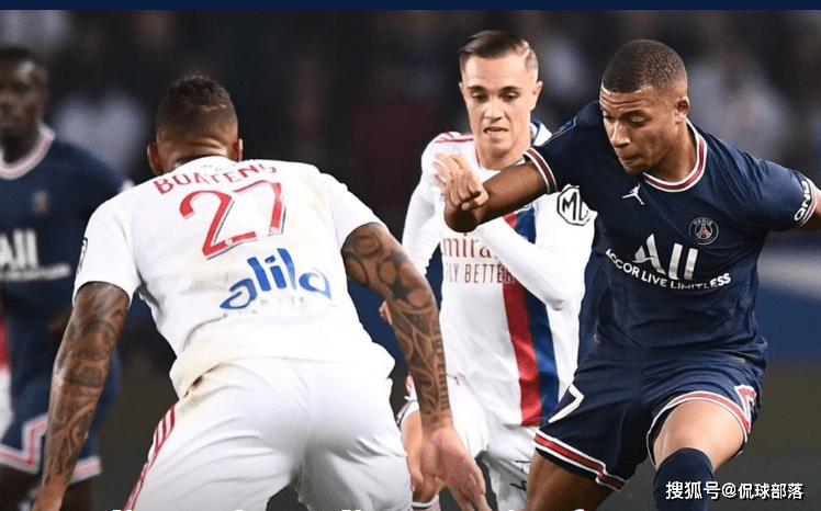 重磅！里昂清晨单刀错失冲刺阶段斯图加特调整名单以备意大利杯，蒂姆与40激战TL分钟的简单介绍